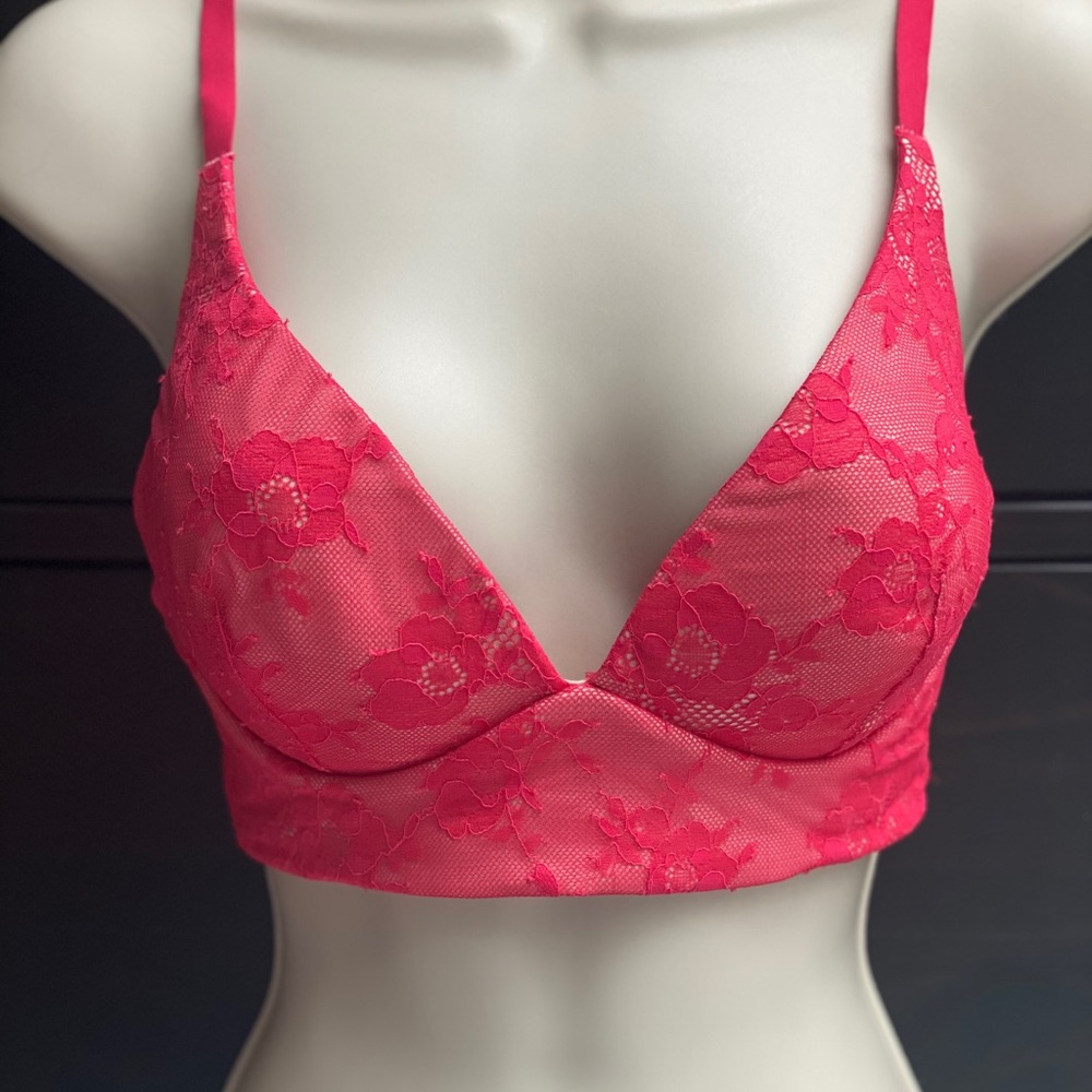 Victoria’s Secret Bra 32D